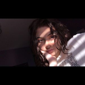 Meet your Posher, Cinzia